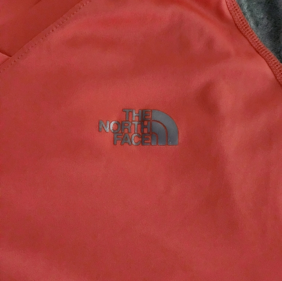 Northface workout top size M - Picture 4 of 4